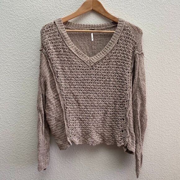 Free People Slouchy V-Neck Open Knit Sweater XS Extra Small Tan Color - Picture 1 of 5
